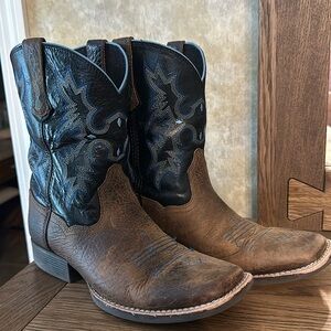 Ariat boys cowboy boots